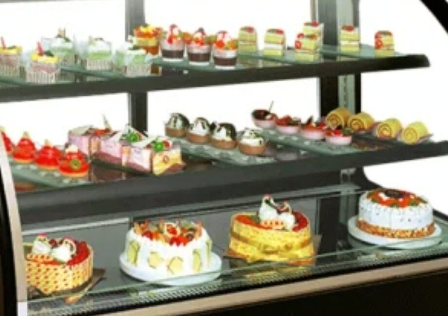 Commercial Cake Display 5 ft upclose